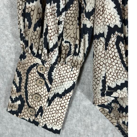 Cabi Serpentine Snakeskin Blouse Sz S Ruffle Collar‎ Balloon Sleeve Split Neck - Picture 6 of 9
